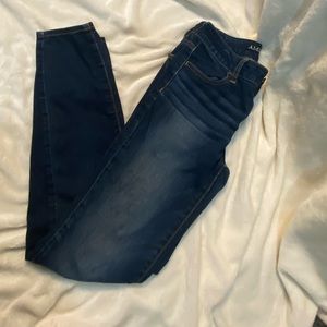 American Eagle Hi Rise Super Stretch